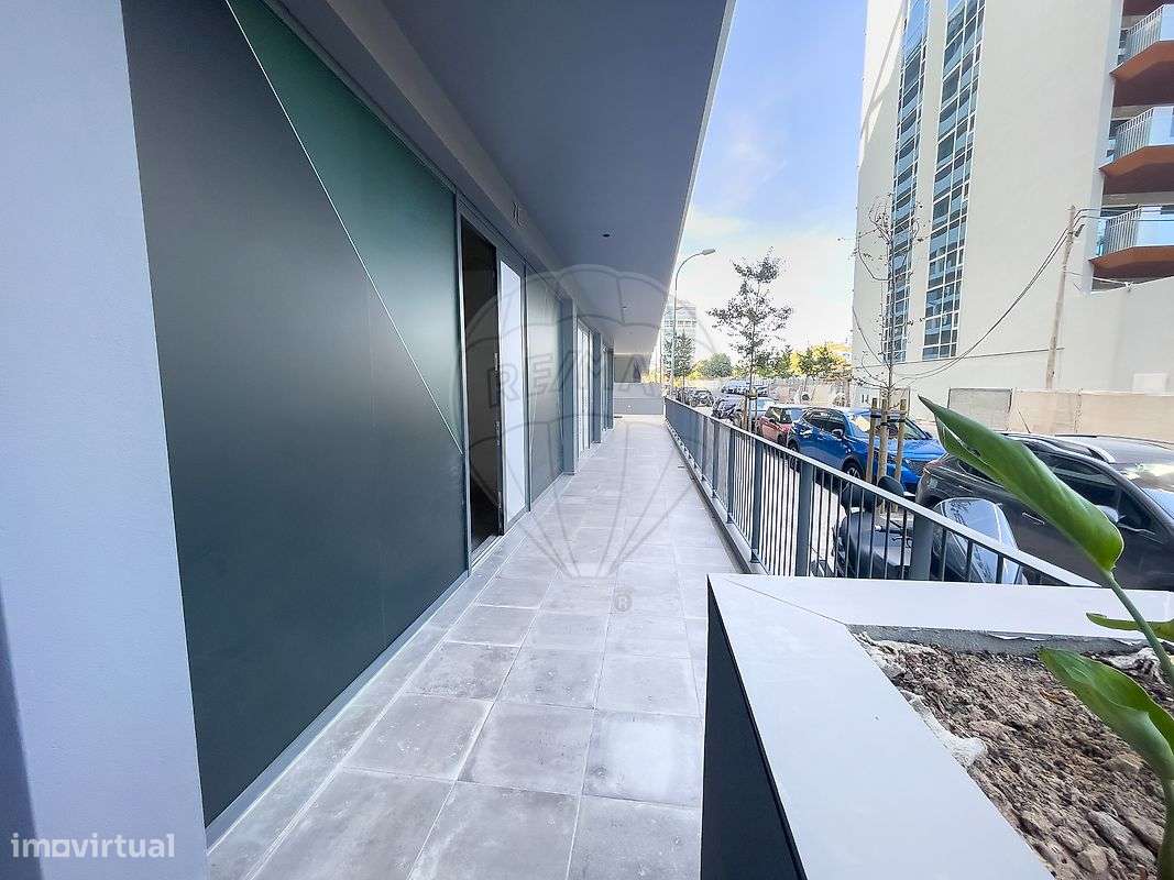 Loja  para arrendamento - Grande imagem: 3/16