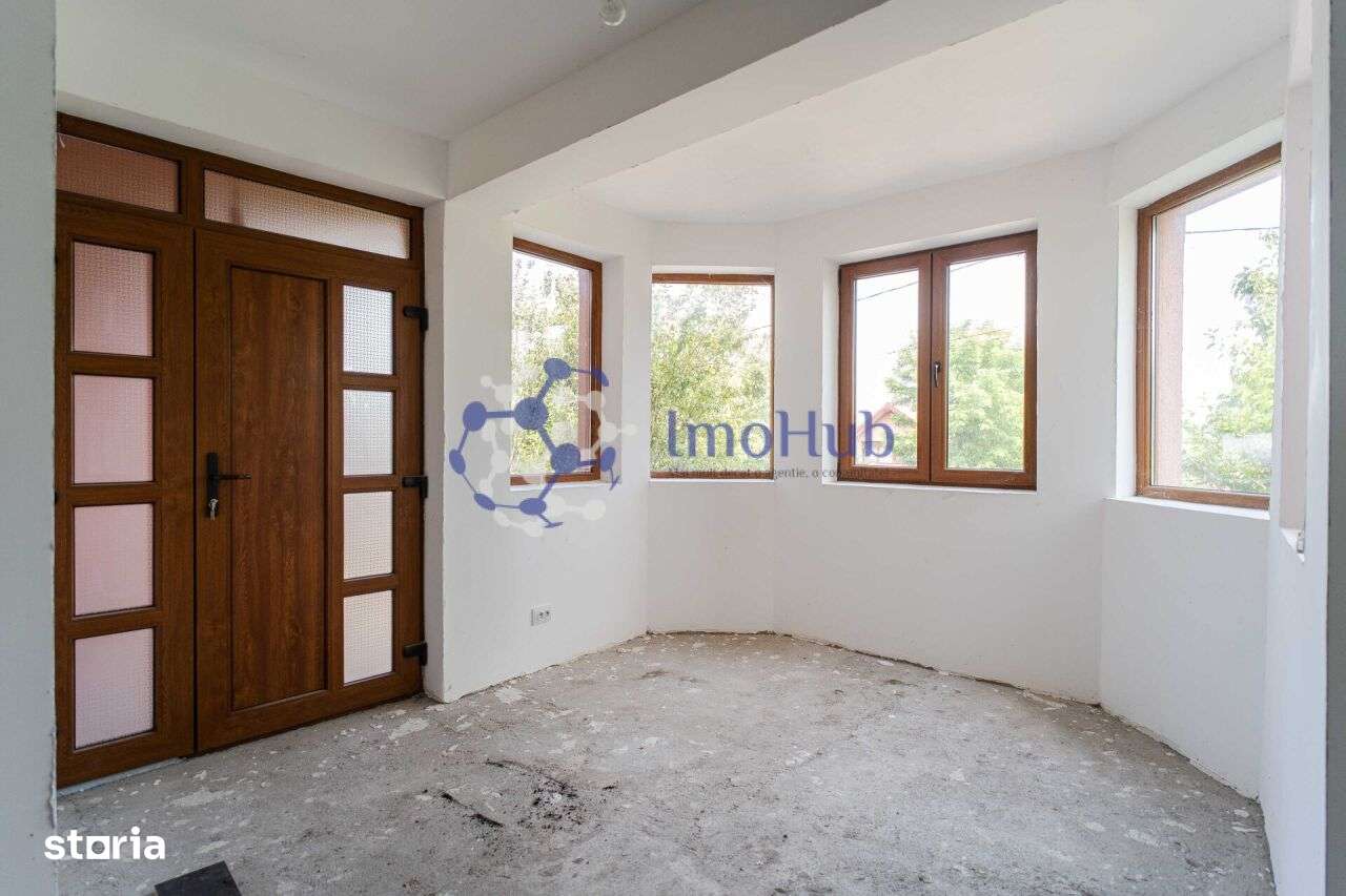 Casa P+M, teren 1.220 mp, Holboca, la strada principala-3