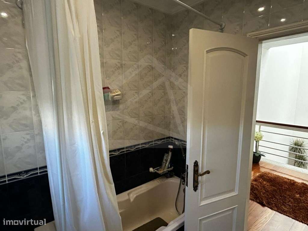 Moradia Isolada T3 em Escapães-28