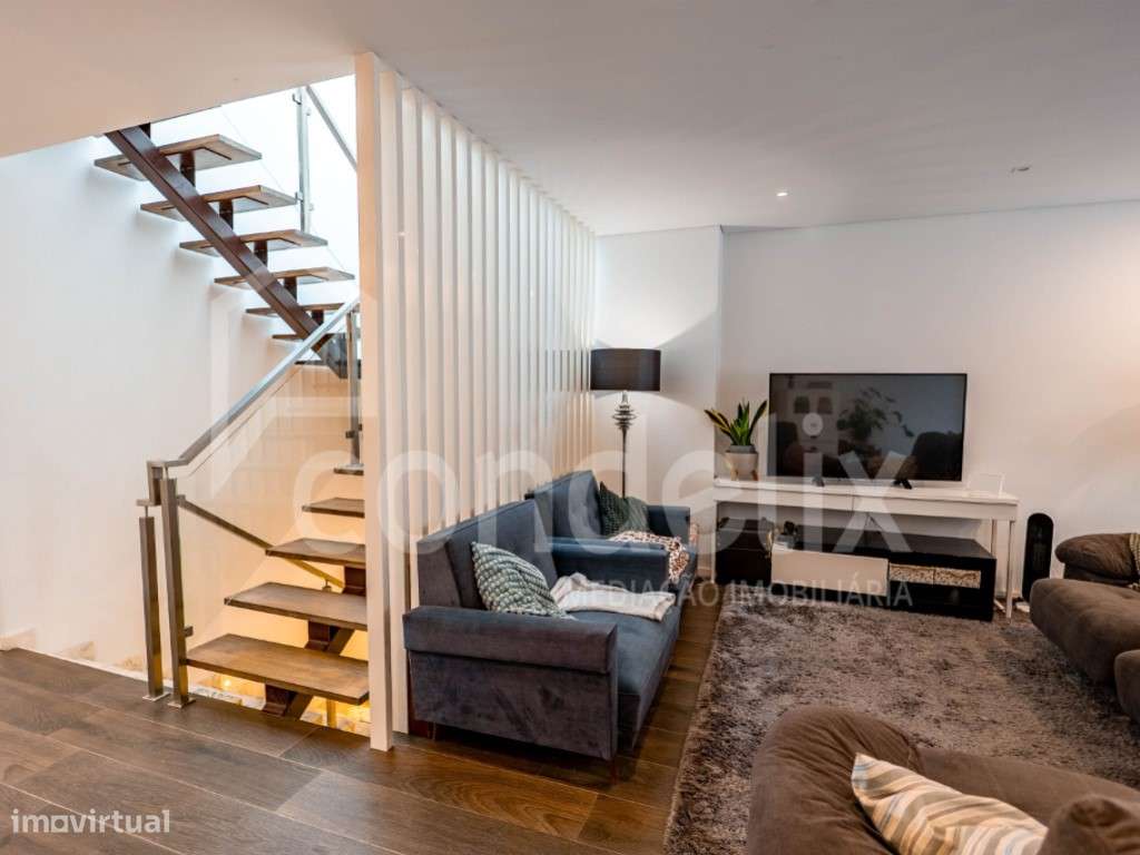 Moradia T4 à Areosa - Grande imagem: 4/32