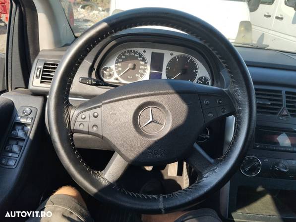 Dezmembrari  Mercedes-Benz B-CLASS (W245)  2005  > 2011 B 180 CDI (24 - 7