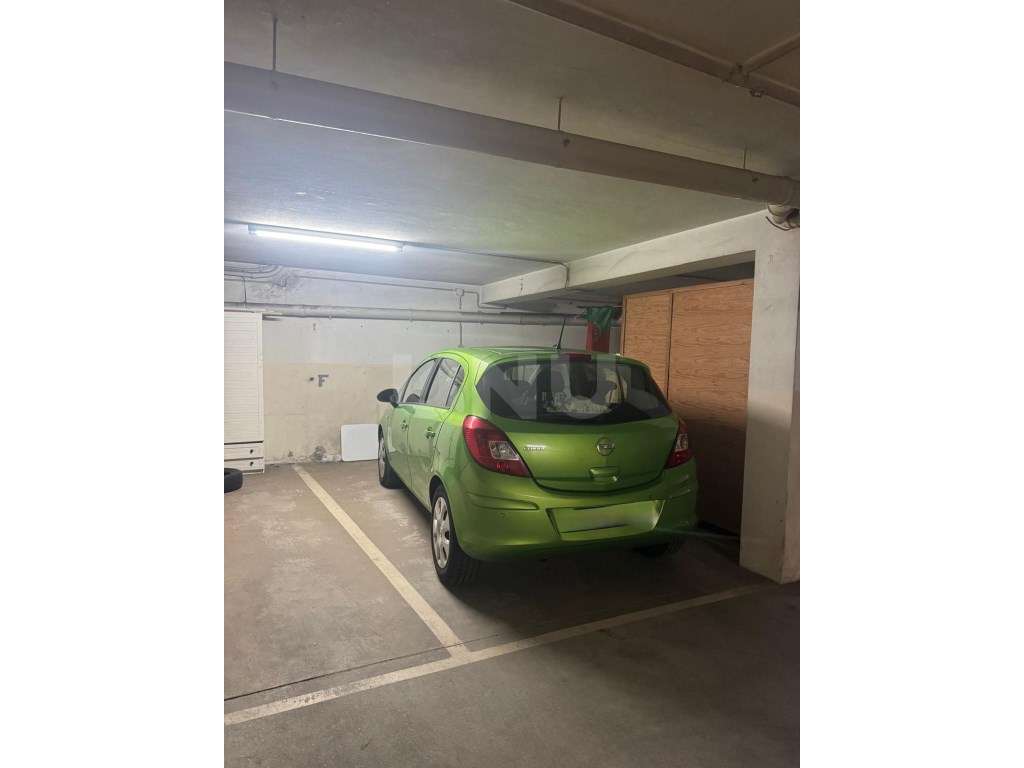 Apartamento T2 Renovado em Baguim do Monte-14