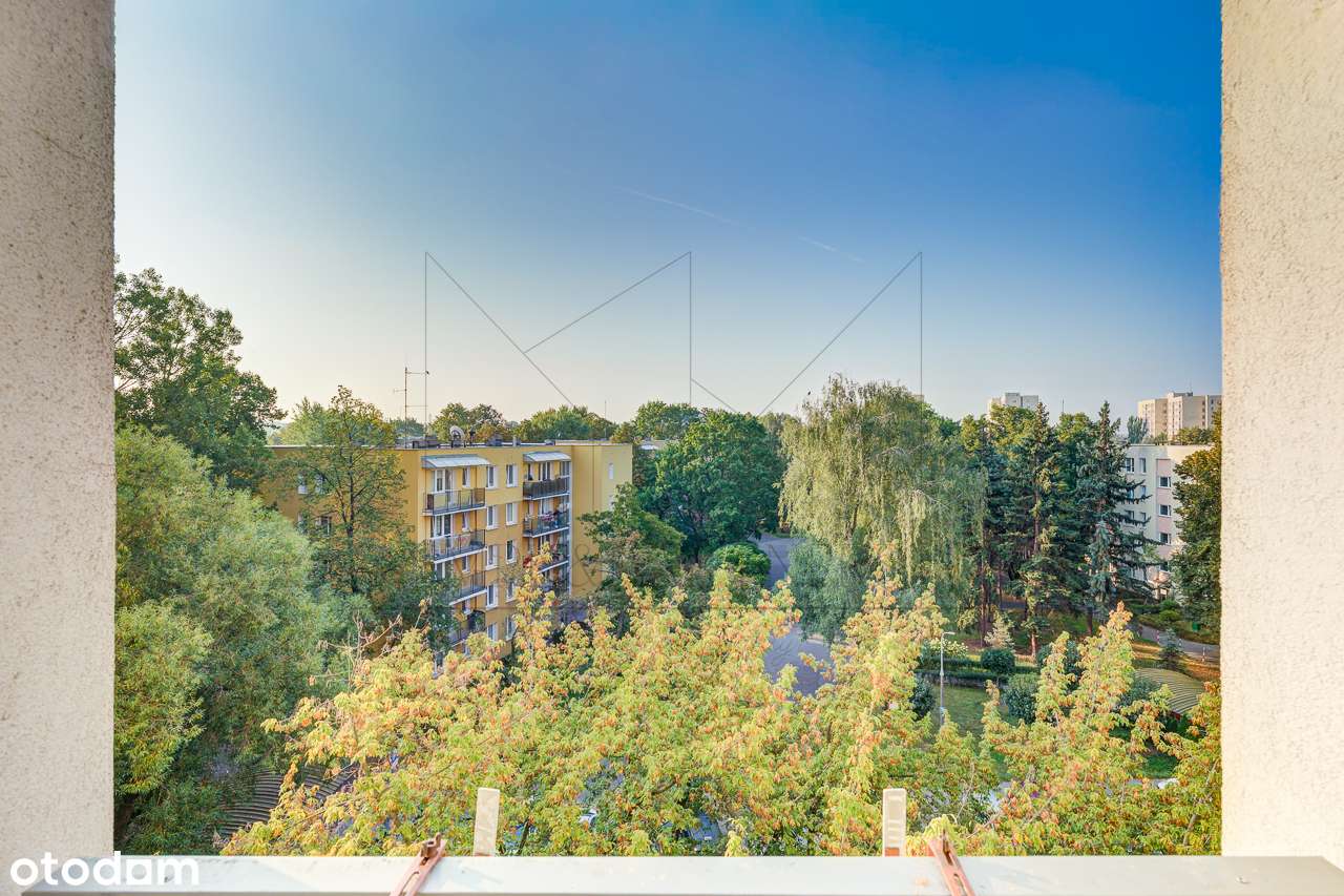 Dwustronne!, Przestronne, 3 pokojowe mieszkanie 20 minut od centrum!-4