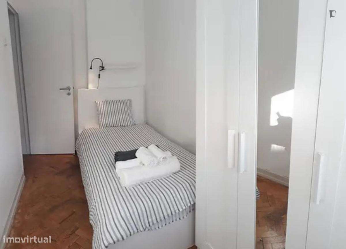 Quarto - localizado em Alvalade Lisbon - Grande imagem: 2/10