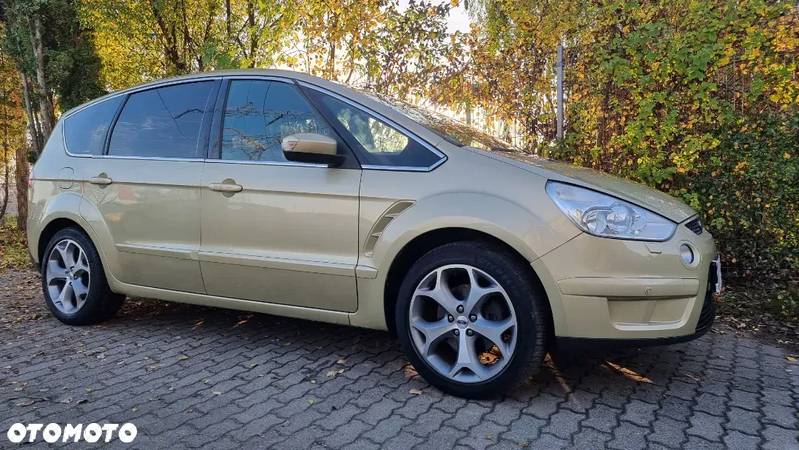 Ford S-Max 2.0 Titanium - 25