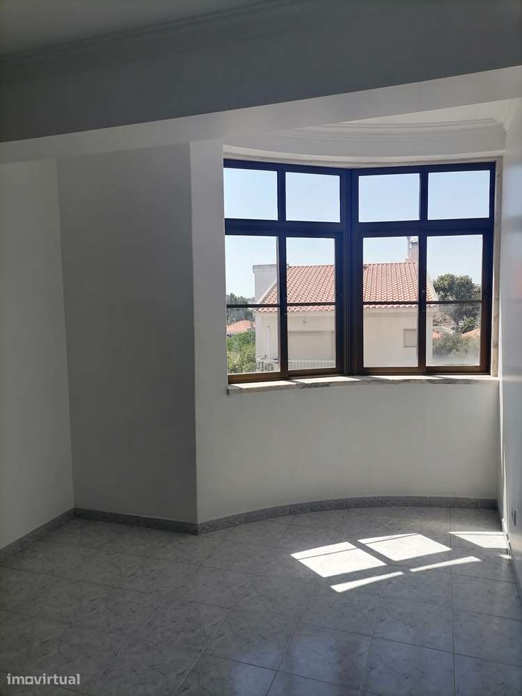 T3 Centro de Queijas, Oeiras. Com Parqueamento e Arrecadação. - Grande imagem: 5/59