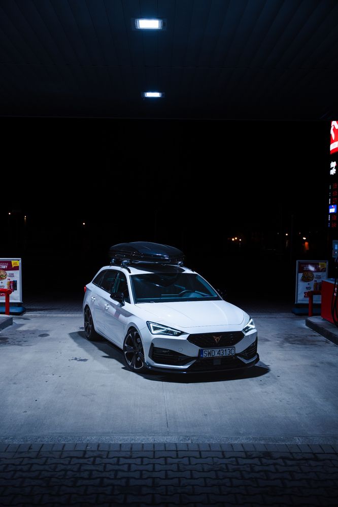 Cupra Leon 2.0 TSI 4Drive VZ Cup DSG 2021