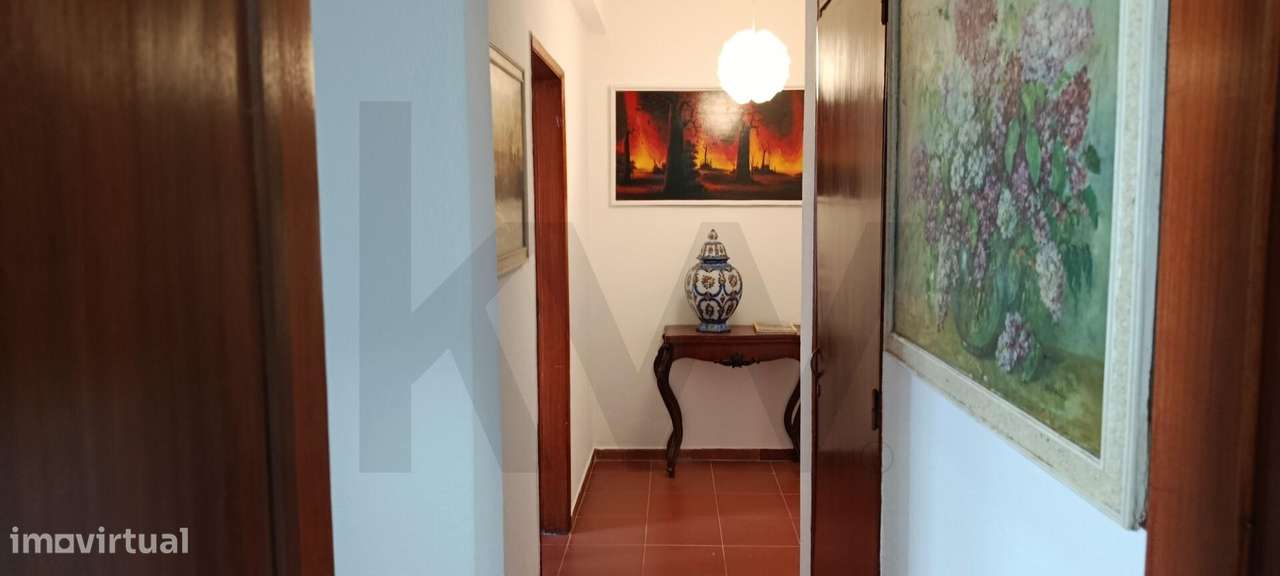 Apartamento T1 Remodelado a 1 Minuto da Praia – Armação de Pêra-19