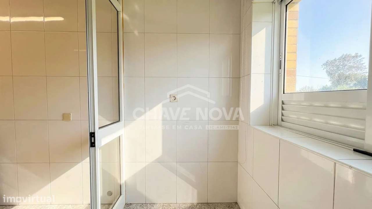 Apartamento T2, para venda, em Francelos. - Grande imagem: 4/16