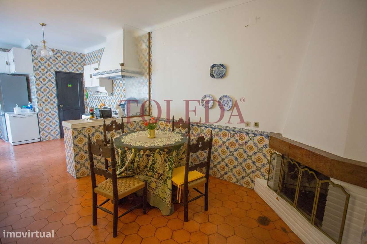 Moradia T7 em Almeirim-12