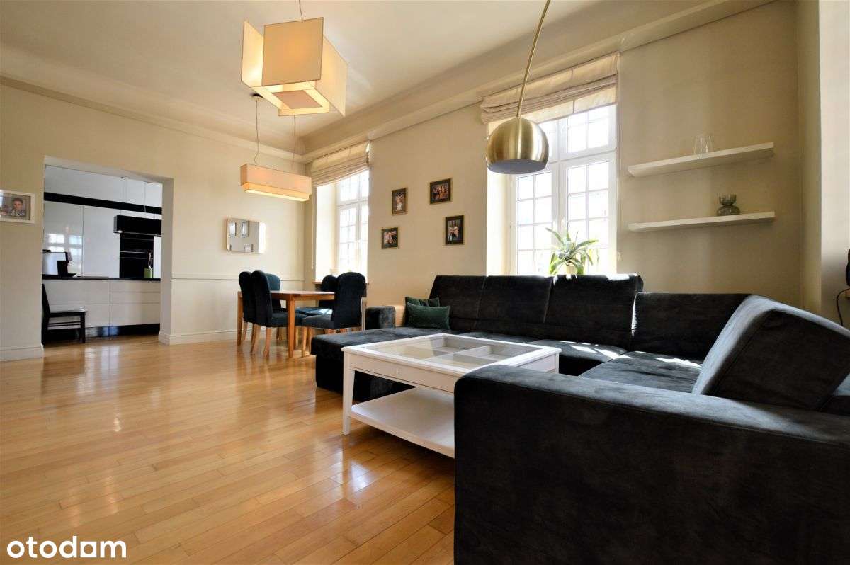 Śliczny i b. wysoki apartament w pięknej kamienicy-4