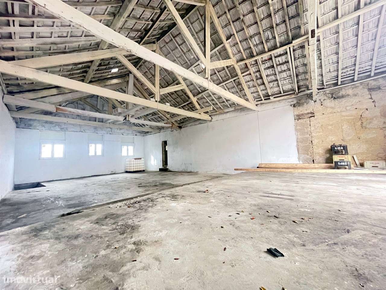 Armazém com 166m2 de área bruta, para arrendamento, em Avintes! - Grande imagem: 4/20