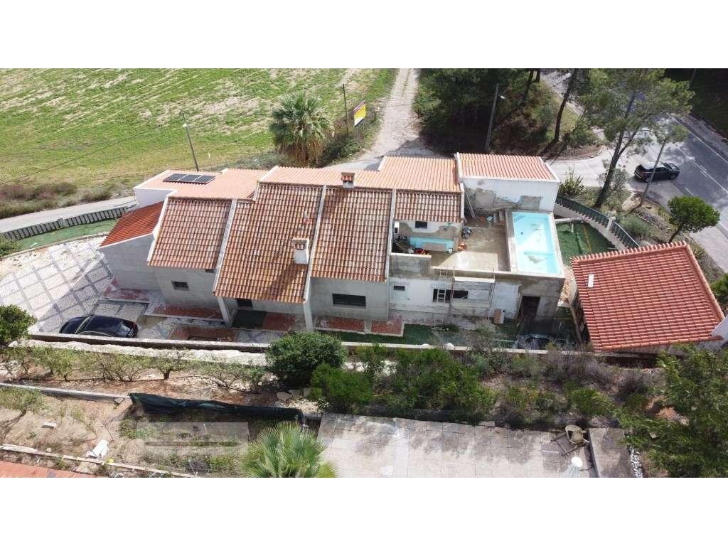 Luxuosa Moradia em Palmela-8