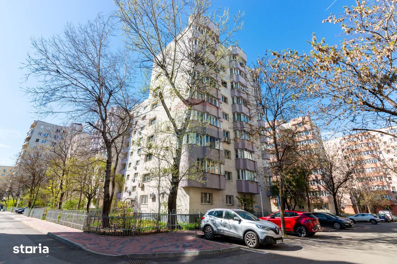 Apartament cu 3 camere de vanzare in zona Nerva Traian / Vlad Dracul