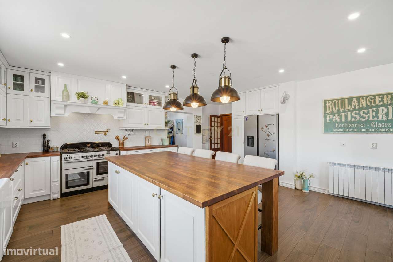 Quinta de Charme em Palmela – Renovada, Espaçosa e Pronta a Viver-10