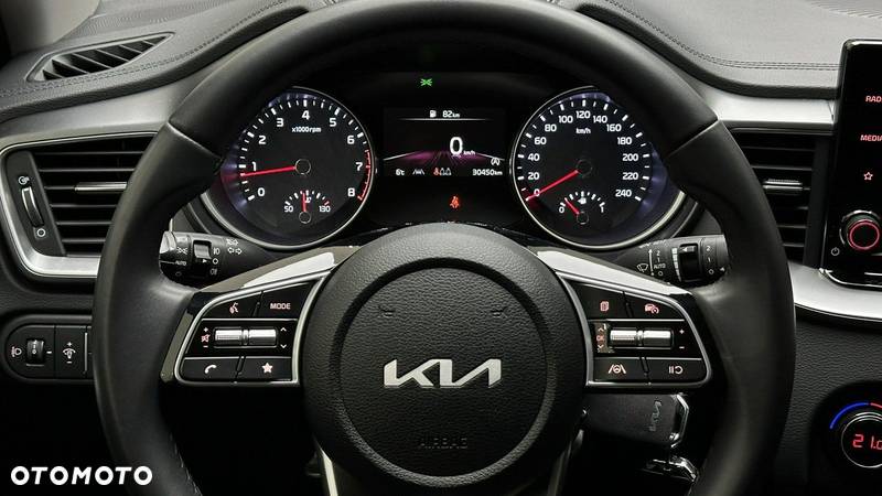 Kia XCeed 1.5 T-GDI M - 16