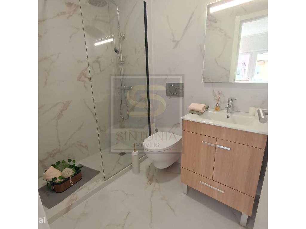 T3 Renovado na Penha de França - Zona Central e Turística-6