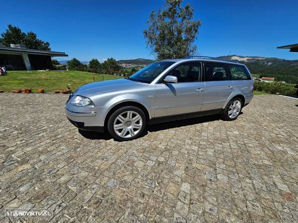 VW Passat Variant 1.9 TDi Highline - 26