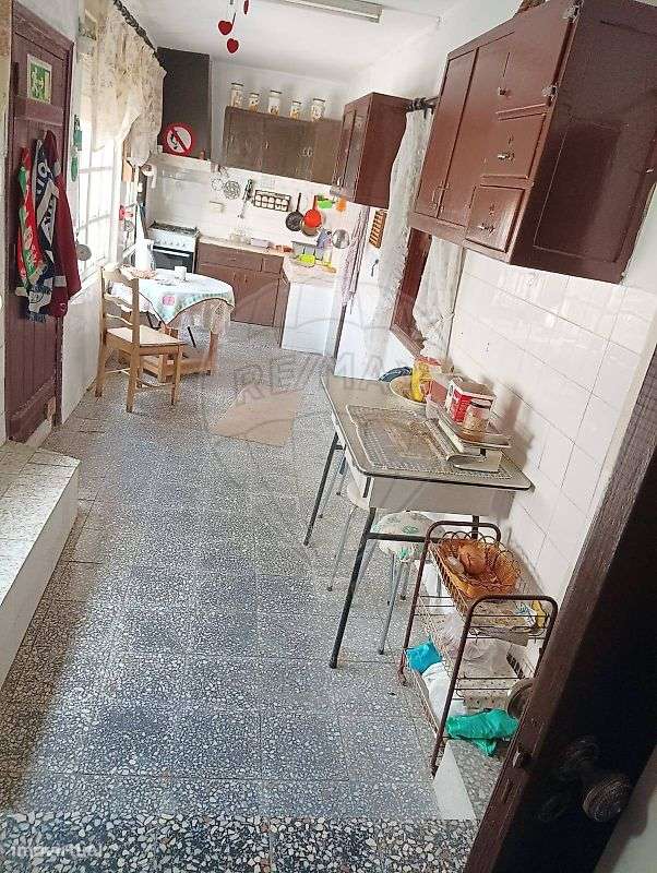 Moradia T4 para venda-5