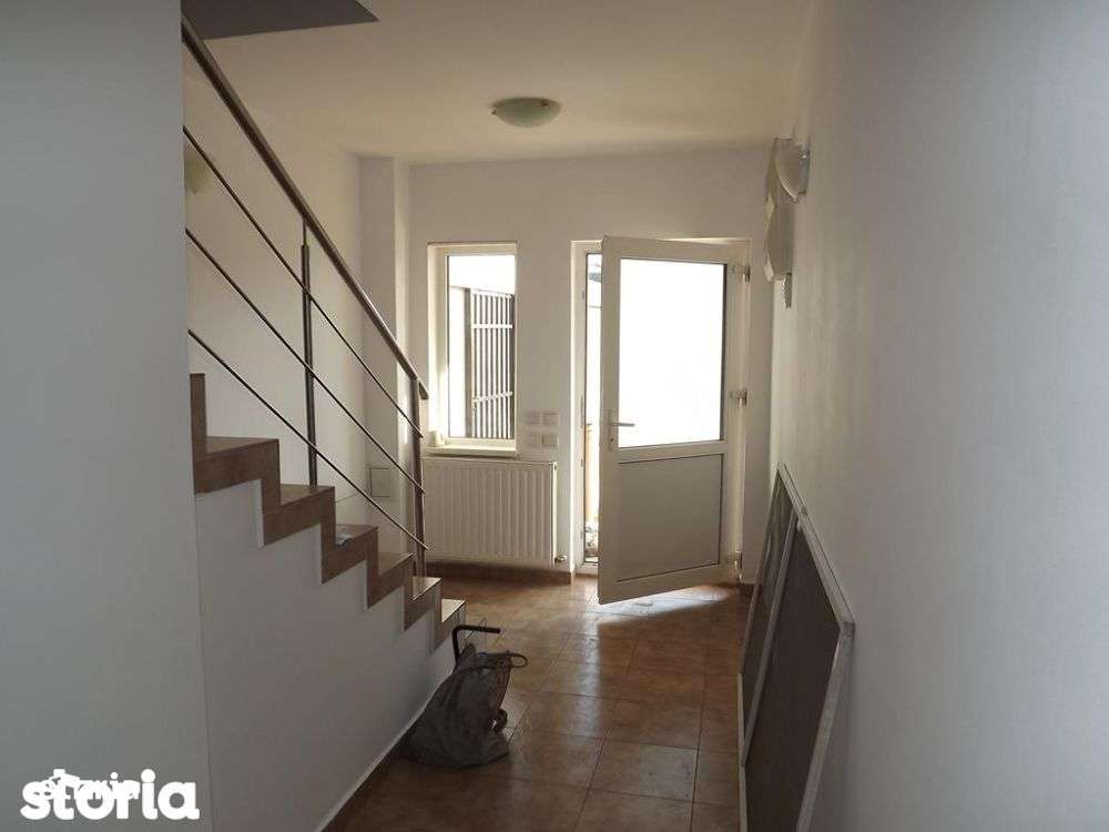 Casa P+1+M. 6 cam, Util 178mp. Teren 251mp - Imagine principală: 3/20