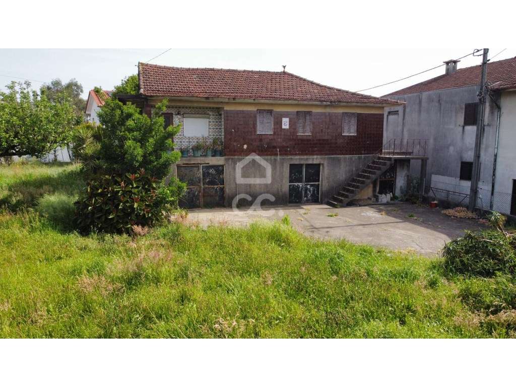 Moradia Individual T3 em Viatodos, Barcelos-16