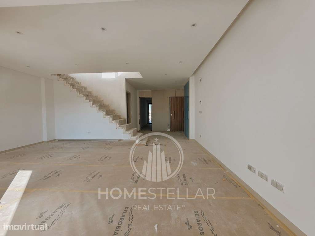 Apartamento Duplex T3+1 com Terraços - Sol Nascente no Montijo-25