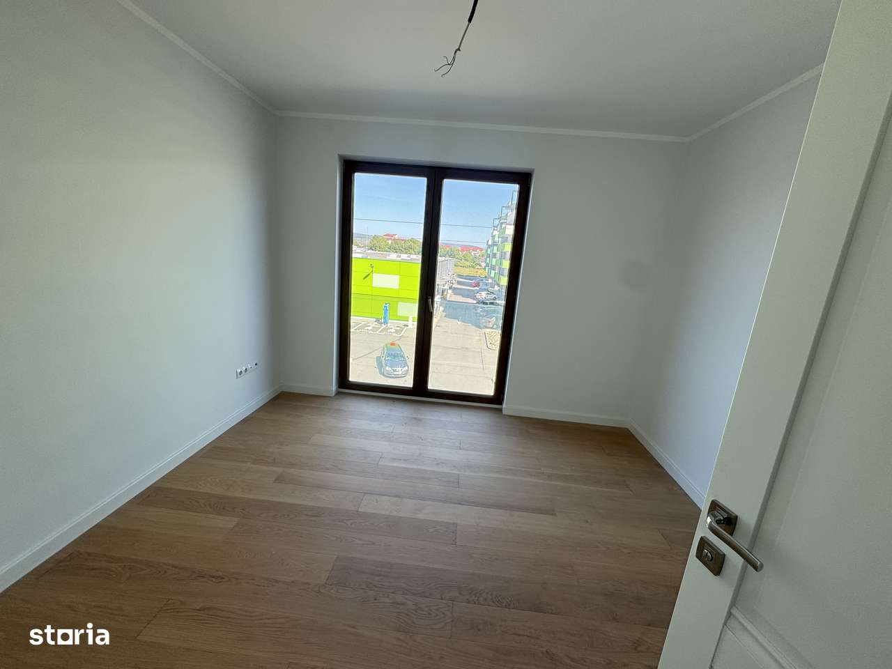 Apartament 3 camere la KFC mall-1