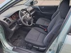 Honda Civic 1.6i ES - 5