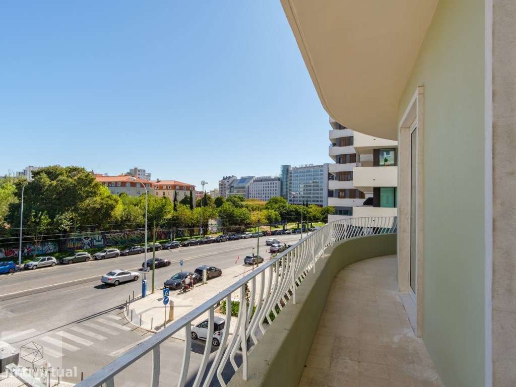 Apartamento T2 no centro Amoreiras com varanda para venda - Grande imagem: 2/4