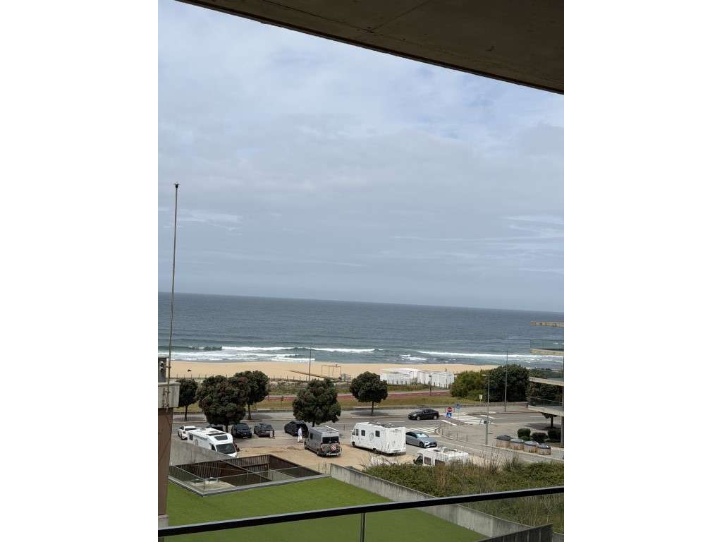 T1 - com Vista Mar em Canidelo - Poente-14