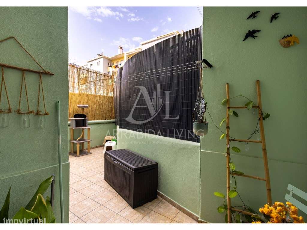 Apartamento T2 - Bairro Liceu , Quintal-12