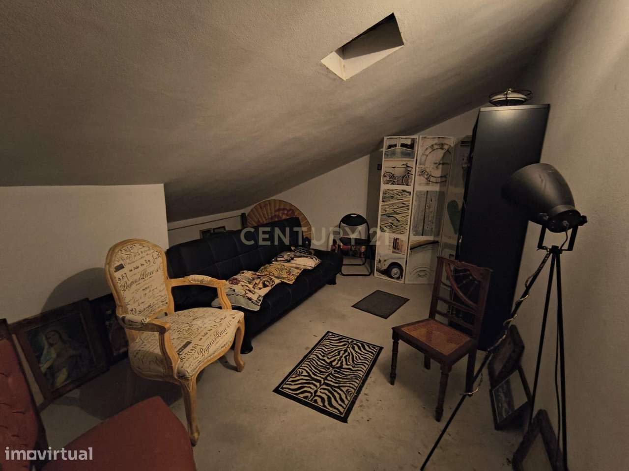 Apartamento T2 com Garagem e Sótão em Alcobaça - Excelente Oportunidad - Grande imagem: 5/7