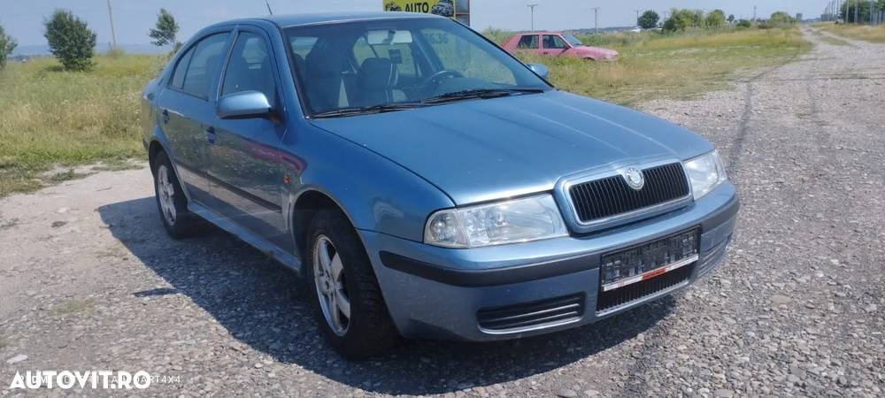 Dezmembrez skoda octavia 1.6 benzina bfq fabr 2009 - 7