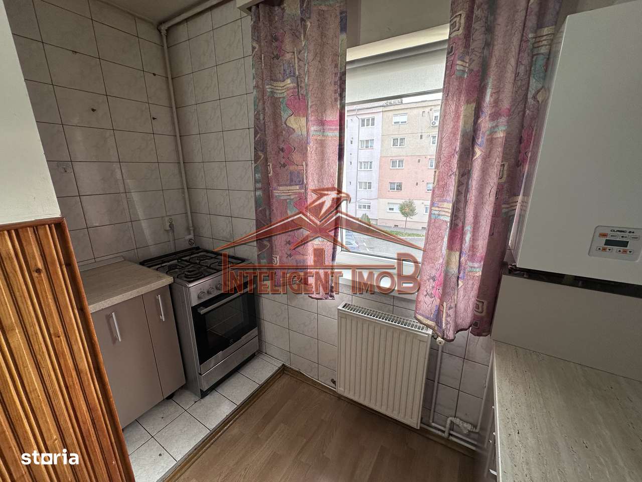 NOU! Apartament, decomandat, 4 camere, et.2 in Strand, Jud.SB-12