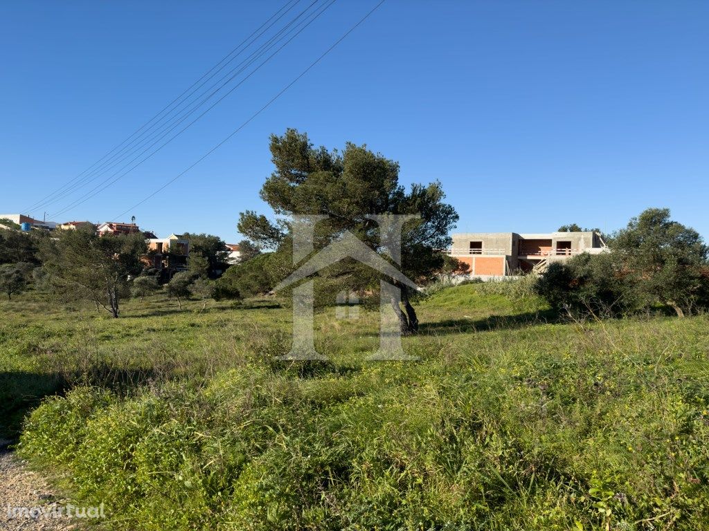 Terreno para construção em Bicesse