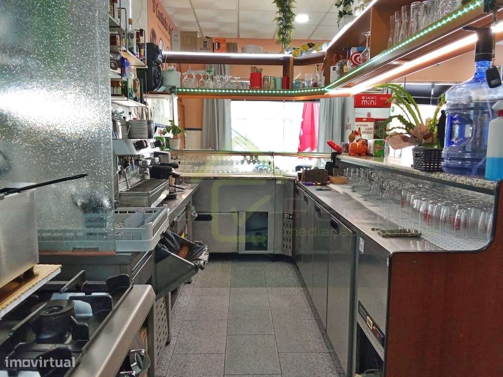 Churrasqueira e Snack Bar para Venda-8