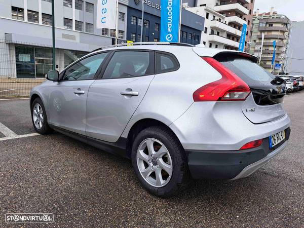 Volvo V40 Cross Country 2.0 D2 Kinetic Geartronic - 5