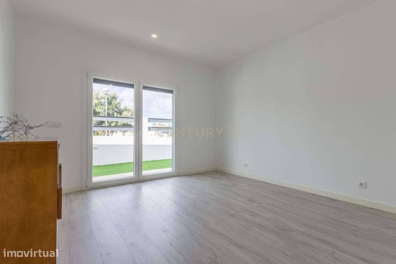 Moradia Térrea T3 com piscina em Azeitão - Grande imagem: 5/22