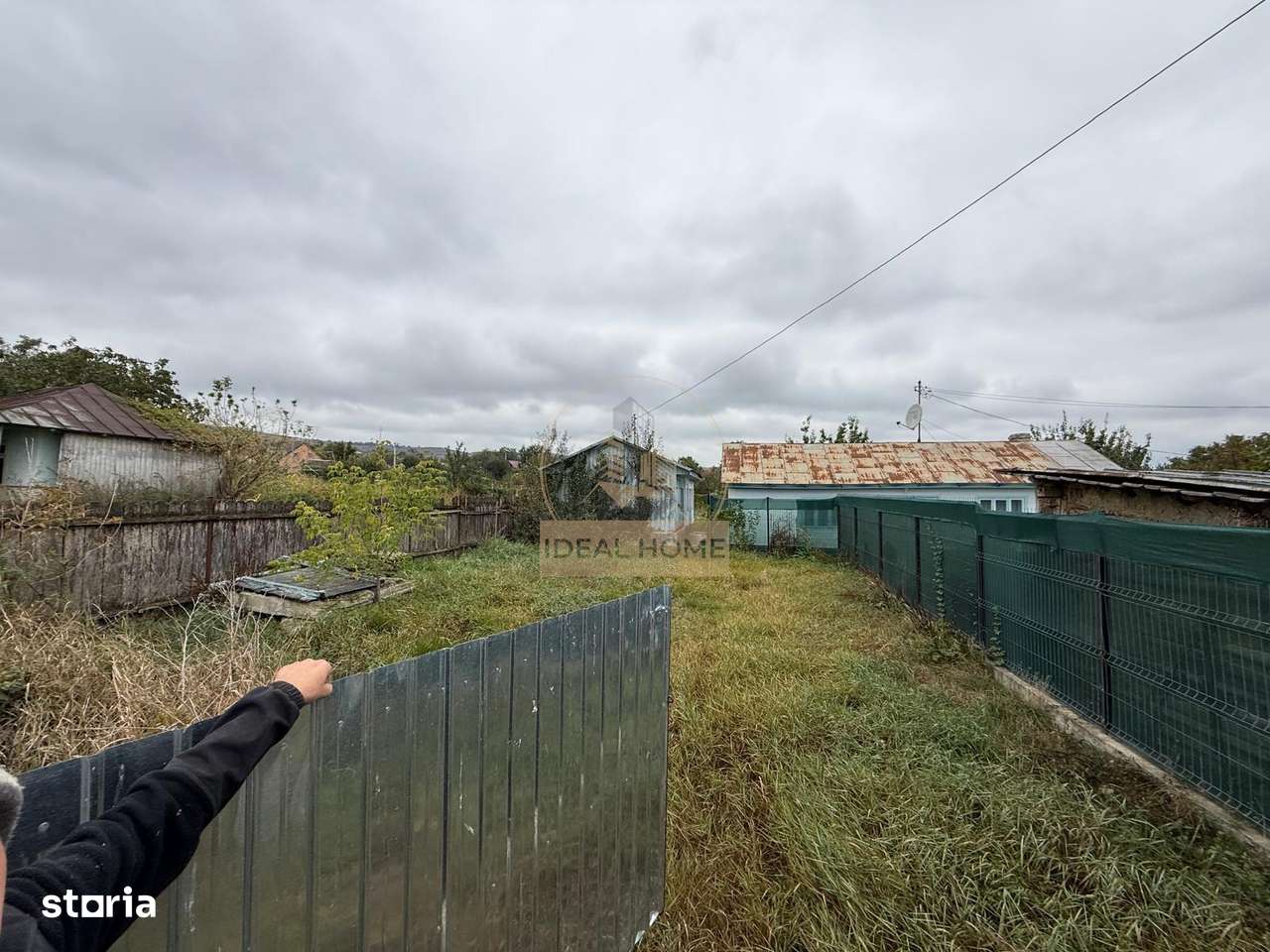 Teren Intravilan Comuna Voinesti - Imagine principală: 2/3