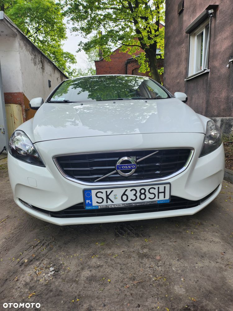 Volvo V40