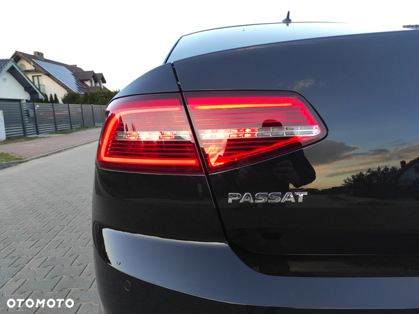 Volkswagen Passat 2.0 TDI BMT Highline - 30