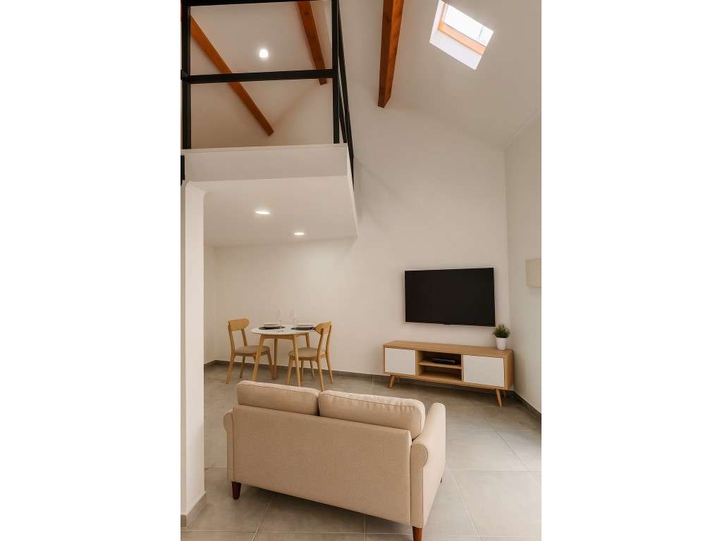 Moradia T0 a Estrear com Mezanine - Grande imagem: 4/10