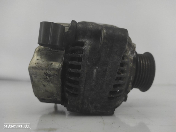 Alternador Toyota Corolla (_E10_) - 4