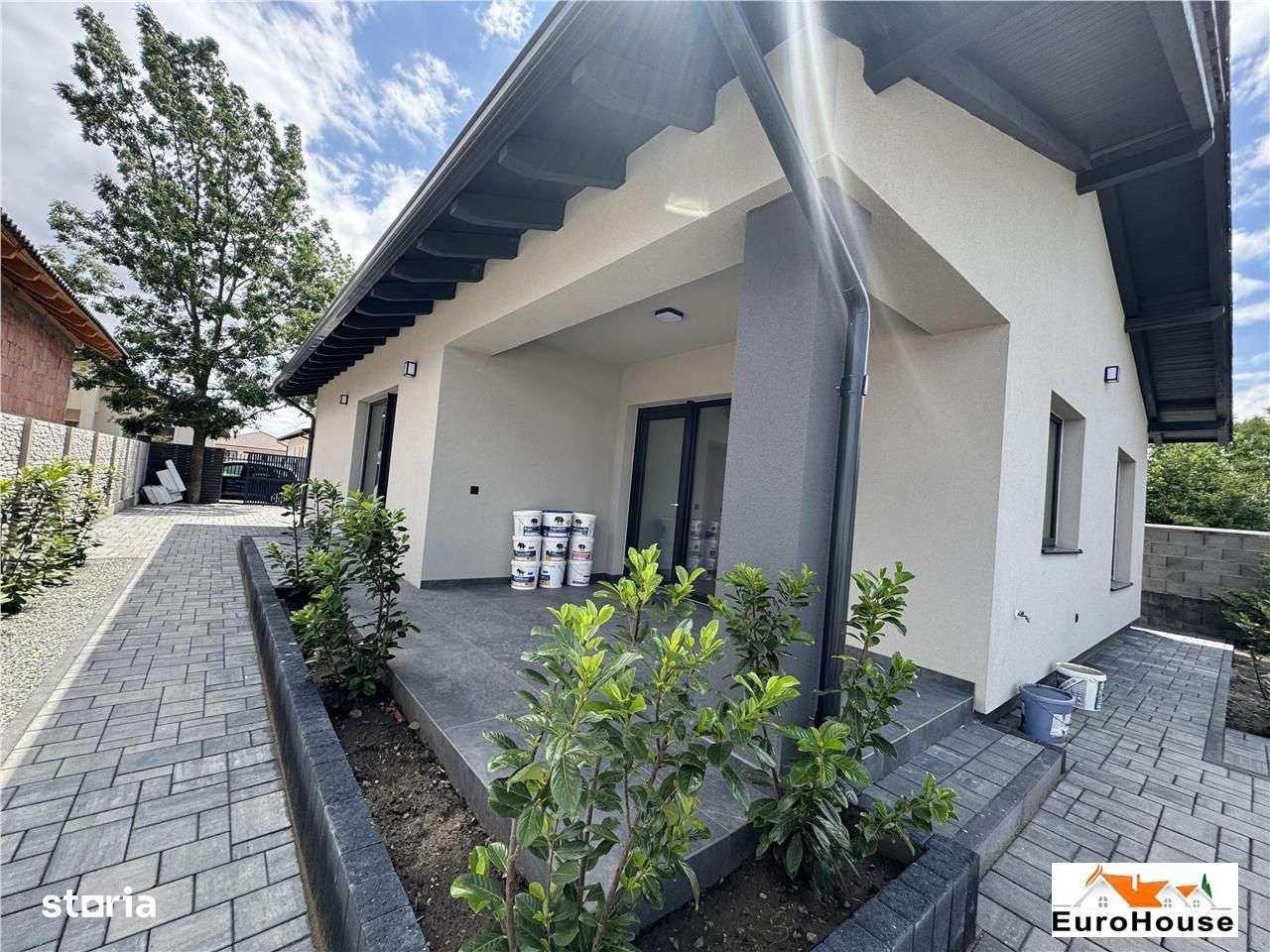 Casa superba pe un nivel de vanzare in Alba Iulia - Imagine principală: 5/20