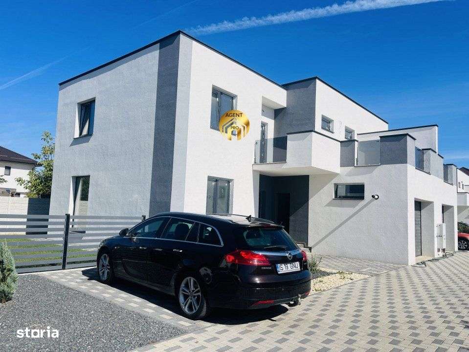 Casa de Vanzare 5 camere, 3 bai, garaj de 28mp - Imagine principală: 2/6