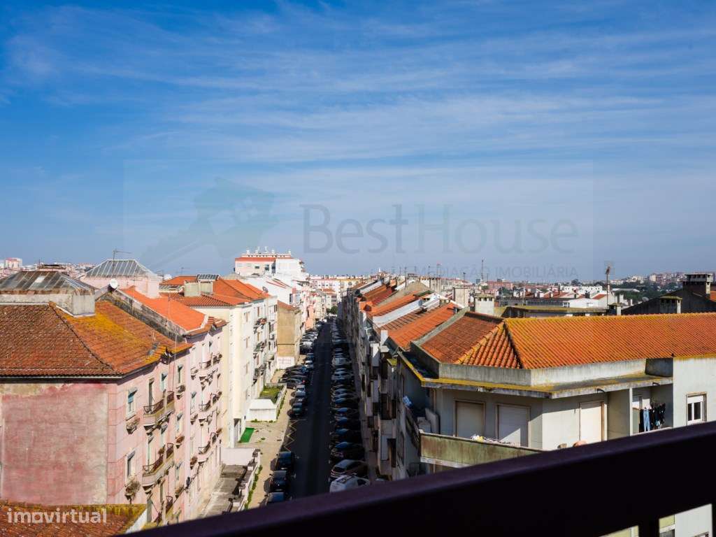 T3 Queluz com Terraço , garagem e suite.-24