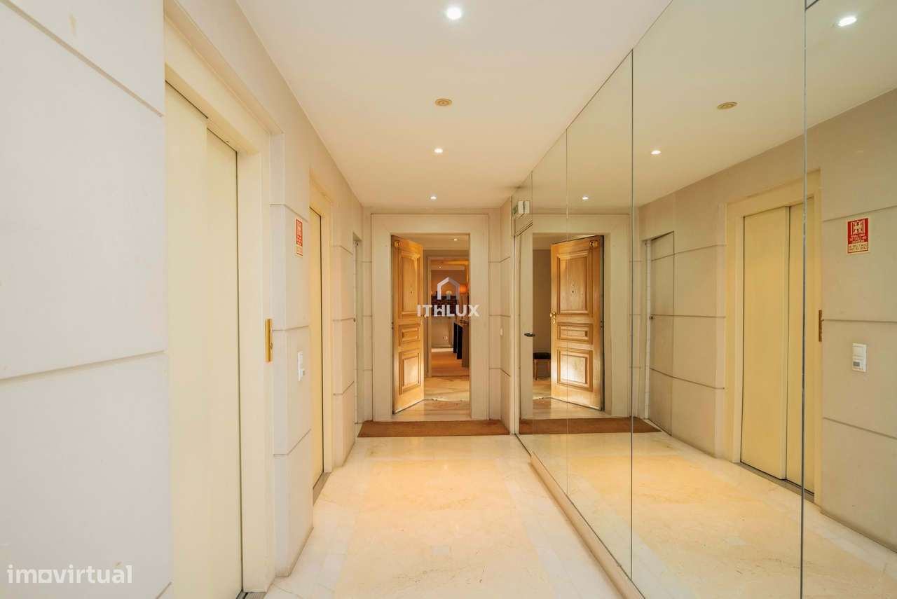 Excecional T4 na Avenida 5 de Outubro - Grande imagem: 2/60