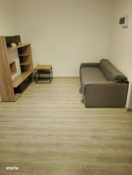 Apartement 2 camere complet renovat - Imagine principală: 2/8