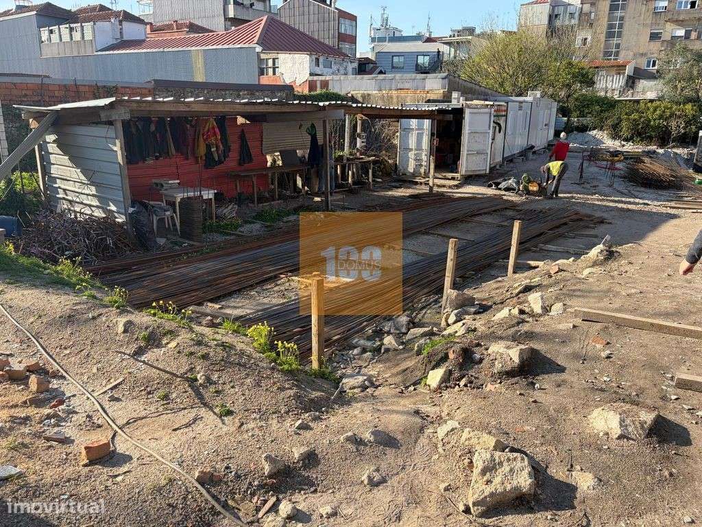 T1+1 novo com varanda e jardim - Oak Porto-35