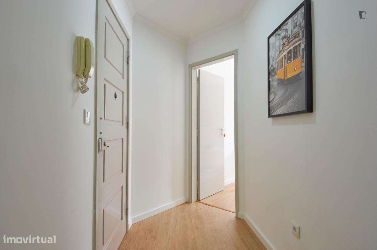 Quarto - localizado em Penha de França Lisbon - Grande imagem: 2/10